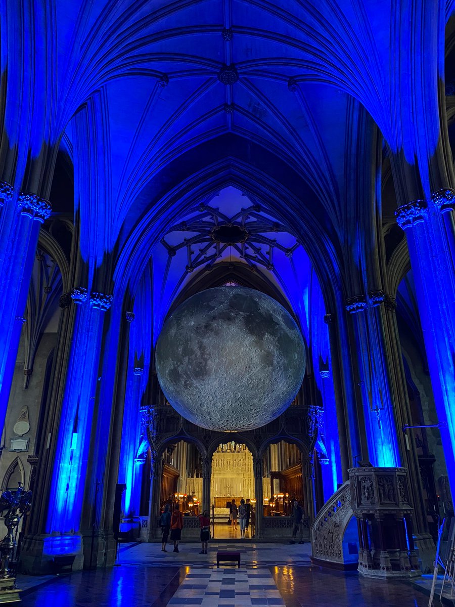 Fab #MuseumoftheMoon launch, thanks & congrats to @FrancesBircher  & team @BristolCathedra - a different experience to see this artwork again, this time as a visitor not as an organiser, both equally wonderful, vivid & powerful! Go see it! 🌚 💚