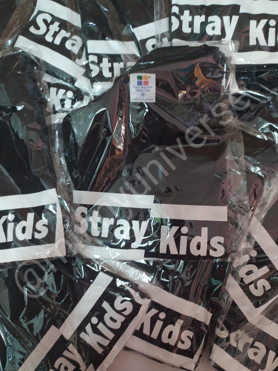 minnyuniverse's tweet photo. wts readystock straykids wego tshirt fanmade by @minnyuniverse 

RM20 exc postage
RM8 WM RM13 EM
**can combine with stayweek &amp; kingdom restock ^^ 

size available: 
S - 1
M - 7
L - 7

#pasarskz @pasarSKZ @SKZMarketMY https://t.co/Cua2RwrFY7