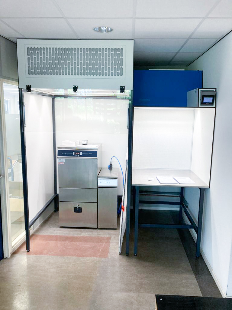 InterflowBV's tweet photo. In maart heeft Interflow het verzoek gehad van MEVO Precision Technology te Ruurlo om een schoon gebied te realiseren voor het schoon verpakken van een nieuw product. Lees het volledige artikel op https://t.co/ncJQZOstiH https://t.co/IXPAp58uBp