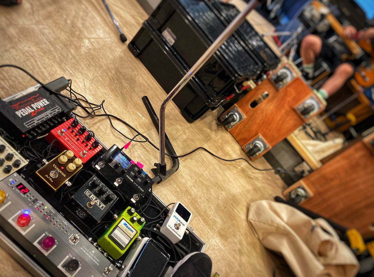 今日もテレキャス

#fender #boss #limetoneaudio
#line6 #xoticeffects #suhr 
#maxon #procorat #vemuram
#tcelectronics #voodoolab
#freethetone #empresseffects
#guitar #guitarist