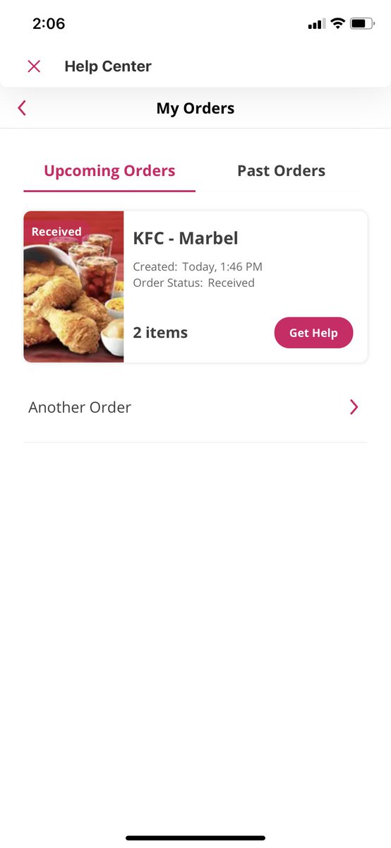 MittaR_J's tweet photo. Hello @foodpandaPH @KFCPhilippines @kfc Saan na po pagkain ko? Bat diko makita sa app saan na siya? Nabayaran ko na po yun! Hahahaha. Gutom-gutom pa naman ko! Linteeee! https://t.co/eaaRTCvYcV
