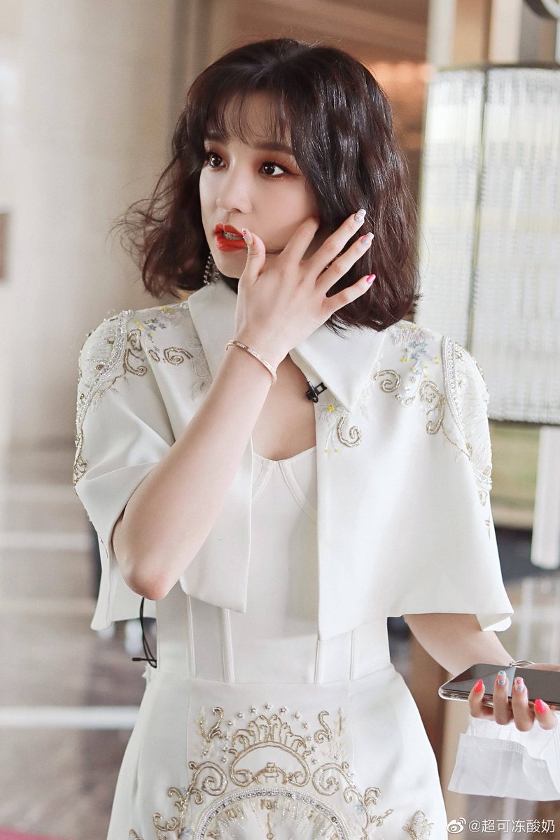 syqloveclub's tweet photo. we're gonna get this #YUQI's serve today...... https://t.co/rxwQBnsSc5
