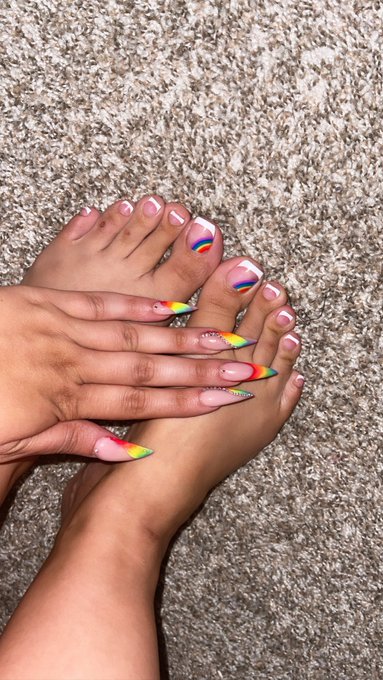 Why is my shit soooo cute 🥰😍 #lovewins https://t.co/48SdGc4rE0<a href="/tag/lovewins"class="tags">#lovewins</a>