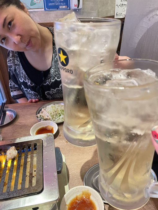昨夜は、新橋でカーンパーイ🍺 #やきとんゆかちゃん #新橋 勝負！！ https://t.co/R5SHLPdSIJ @YouTubeより https://t.co/kGMLtLQ8VB<a href="/tag/%E3%82%84%E3%81%8D%E3%81%A8%E3%82%93%E3%82%86%E3%81%8B%E3%81%A1%E3%82%83%E3%82%93"class="tags">#やきとんゆかちゃん</a><a href="/tag/%E6%96%B0%E6%A9%8B"class="tags">#新橋</a>