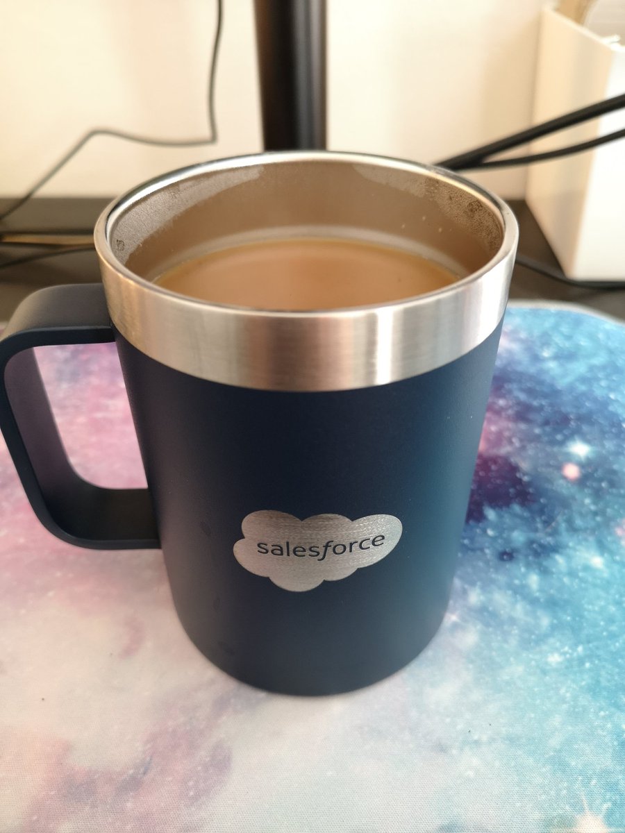 Tree_OnAHill's tweet photo. Think I need to start a left-hander's petition for the option of mugs to come with branding on the other side. How is anyone on Zoom going to appreciate my #Salesforce swag otherwise?! ๐
#lefthandproblems
#MarketingChampion https://t.co/8kfzINqmhr