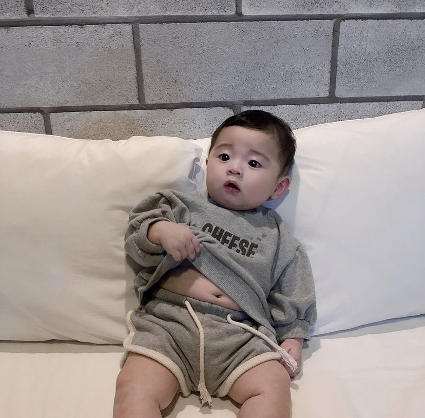 cawrdinal's tweet photo. Jiro akhirnya pulang, udah pinter sekarang. Lihat perutnya udah gede gitu karena banyak makan sama @ruangkyra 🥺 https://t.co/rZ4pn1ONAv