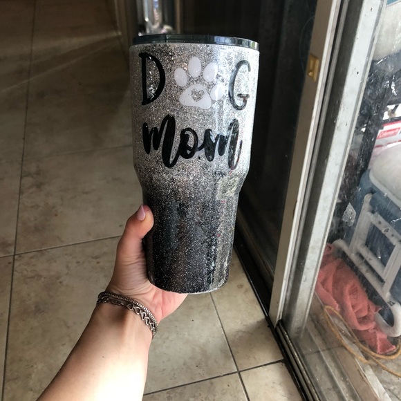 msmc92's tweet image. So good I had to share! Check out all the items I'm loving on @Poshmarkapp from @Ashley27591982 #poshmark #fashion #style #shopmycloset: posh.mk/oPpjWnMIEib