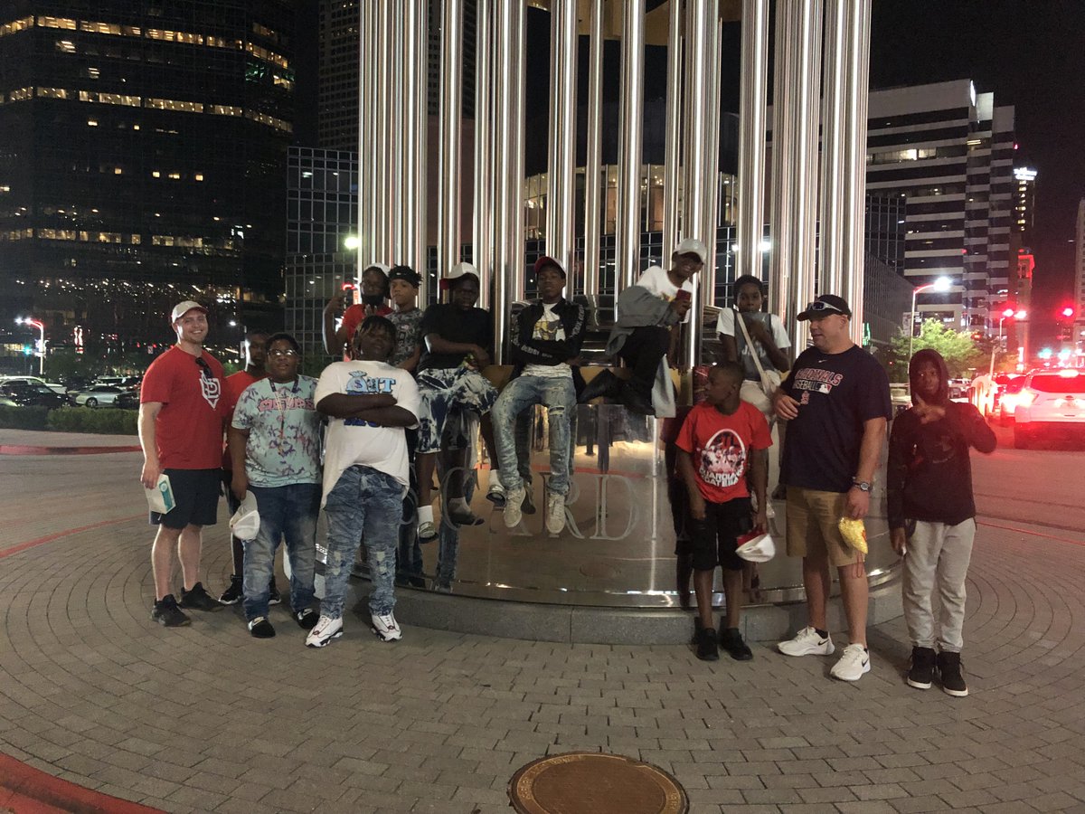 CapeCJHS's tweet photo. The PACK had a great time enjoying the Cardinals game together at Busch stadium!

#GoCards #PACKFUN #GoTigers! https://t.co/jPRfTtUE5b