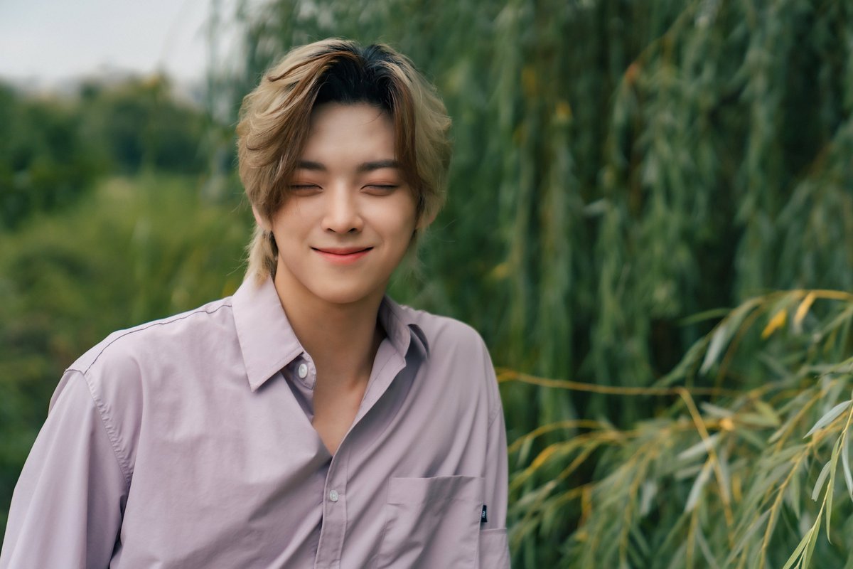 WUZO_BLITZERS's tweet photo. [📷][#BLITZERS]
[#GO_U_RAID]
오늘 저의 보컬 커버 영상이 공개되었는데요
다들 어떻게 보셨을지 궁금하네요
아! 영상 속 제 사진은 공식카페에서 확인해 주세요
​
🔗 https://t.co/6474vyajvp
​
#블리처스 #GO_U #고유 https://t.co/hWSQZLVuYh
