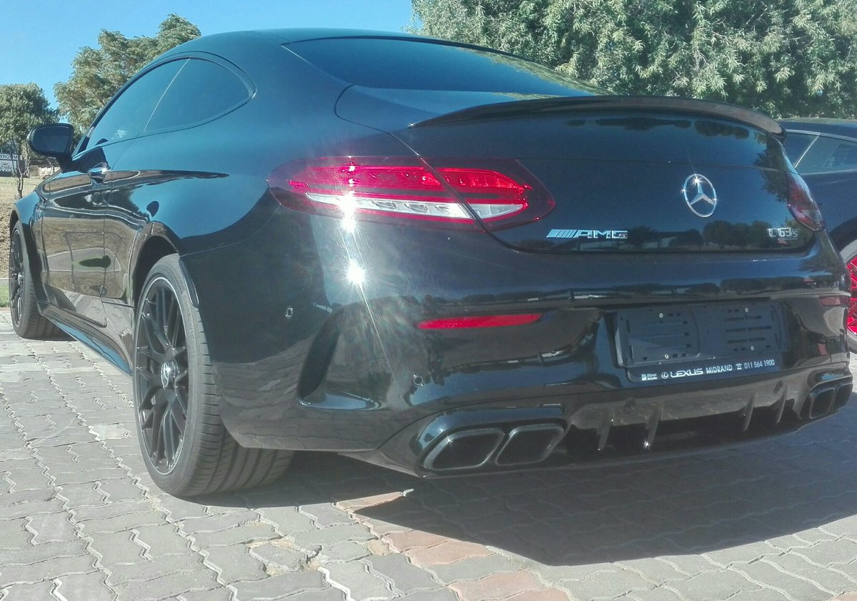 Khujoyy_12's tweet photo. The Black C63s AMG Coupe
@MercedesBenz_SA @MercedesAMG
#KharGraphy π¬ #mercedesbenz #mercedesamg #mercedes #benz #amg #c63s #c63scoupe https://t.co/pf4ERgZcyM