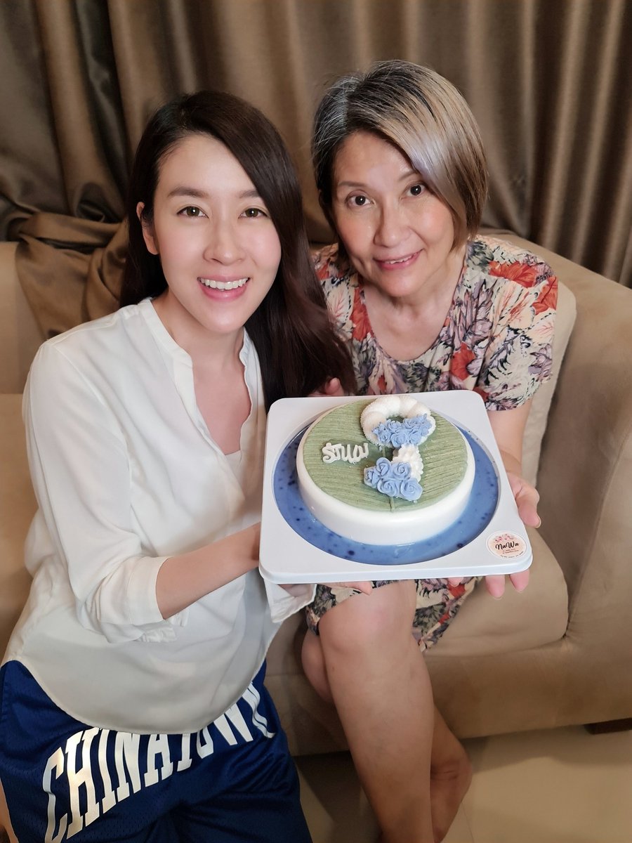 CheerNy14's tweet photo. Happy Mother's Day &amp; Happy Birthday to Meeeeeee💙💙💙💙💙💙💙💙💙💙 #HBDCheerNy2021 https://t.co/aeElhTAYcq