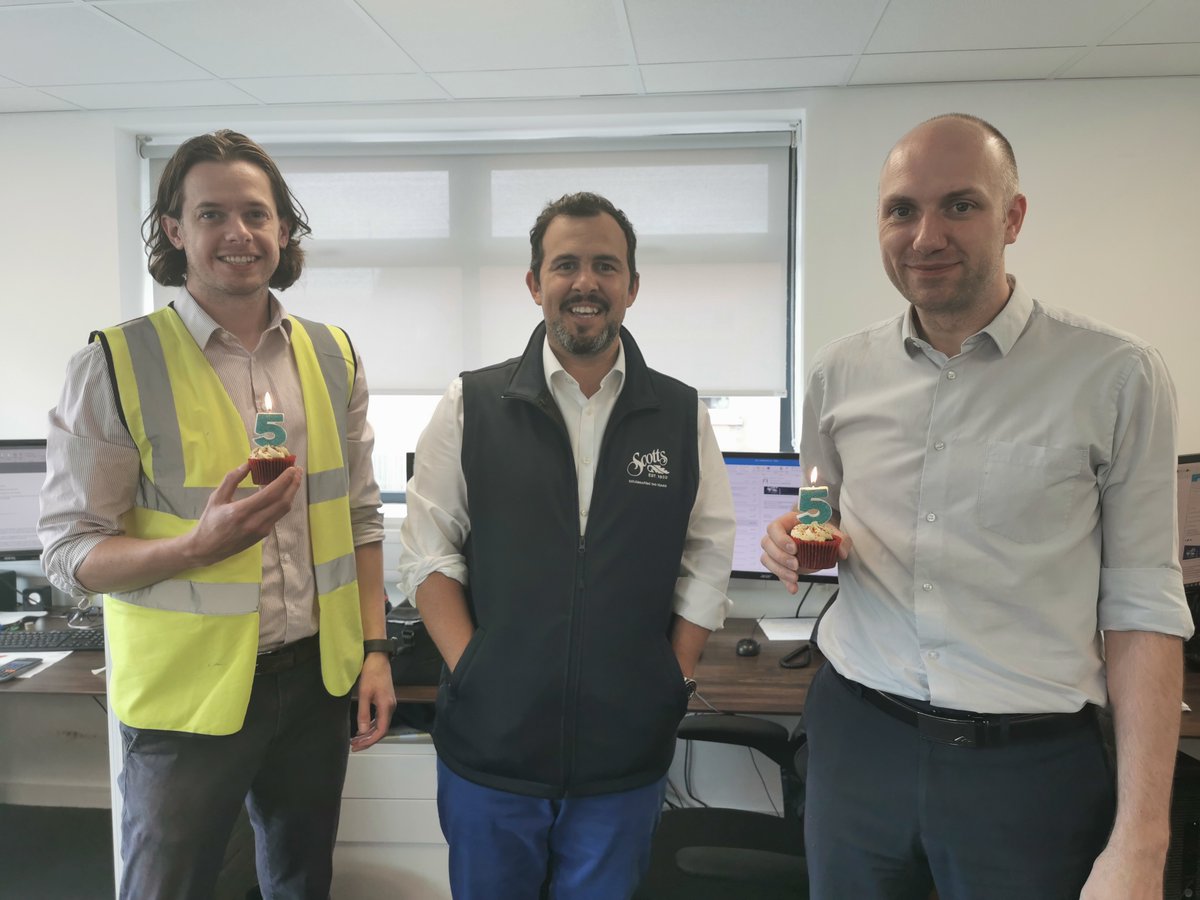 Congrats to Josh and Craig, our Truss Estimators/ Designers, who are celebrating their 5 year long service with Scotts!

Enjoy your red velvet cupcakes!
#longservice #5yearanniversary