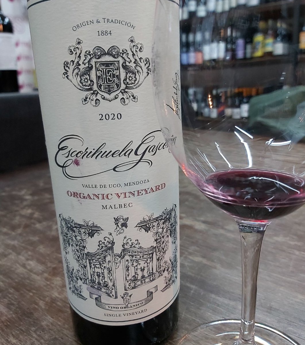 Musu (@vinotecamrwines) on Twitter photo Anoche en el #EncuentrosAWB entre otros vinos probé este malbec orgánico de <a href="/Escorihuelag/">Escorihuela Gascón</a> (El Cepillo) me gustó mucho y me motivó a probar otras etiquetas de la bodega, que parece q viene con una linda transformación Anoche en el #EncuentrosAWB entre otros vinos probé este malbec orgánico de <a href="/Escorihuelag/">Escorihuela Gascón</a> (El Cepillo) me gustó mucho y me motivó a probar otras etiquetas de la bodega, que parece q viene con una linda transformación