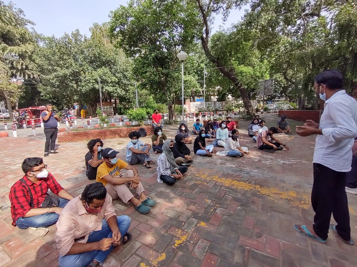 SFI_CEC's tweet photo. From Delhi
#BackToClassroom https://t.co/rp9rR2adVU