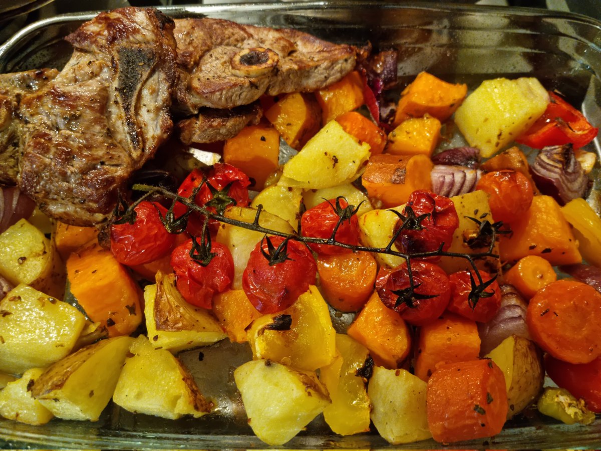 LeoBombayage's tweet photo. #VeggieThursday
#Smakelijk https://t.co/VXYNJocDaY