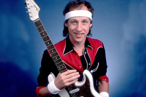 Happy birthday to Mark Knopfler, a man who looked like this and became a rock star 