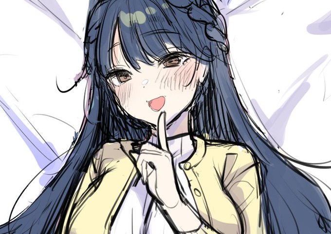 明日8/13から #アルモア さん @Almohada_JP よりオリジナル抱き枕が予約始まります!また改めて告知しますね。よろしくお願いします♥ラフ😳 