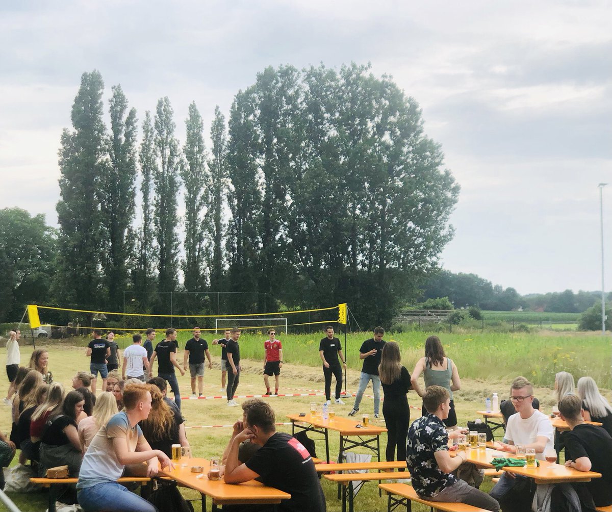 De Linde tweet media