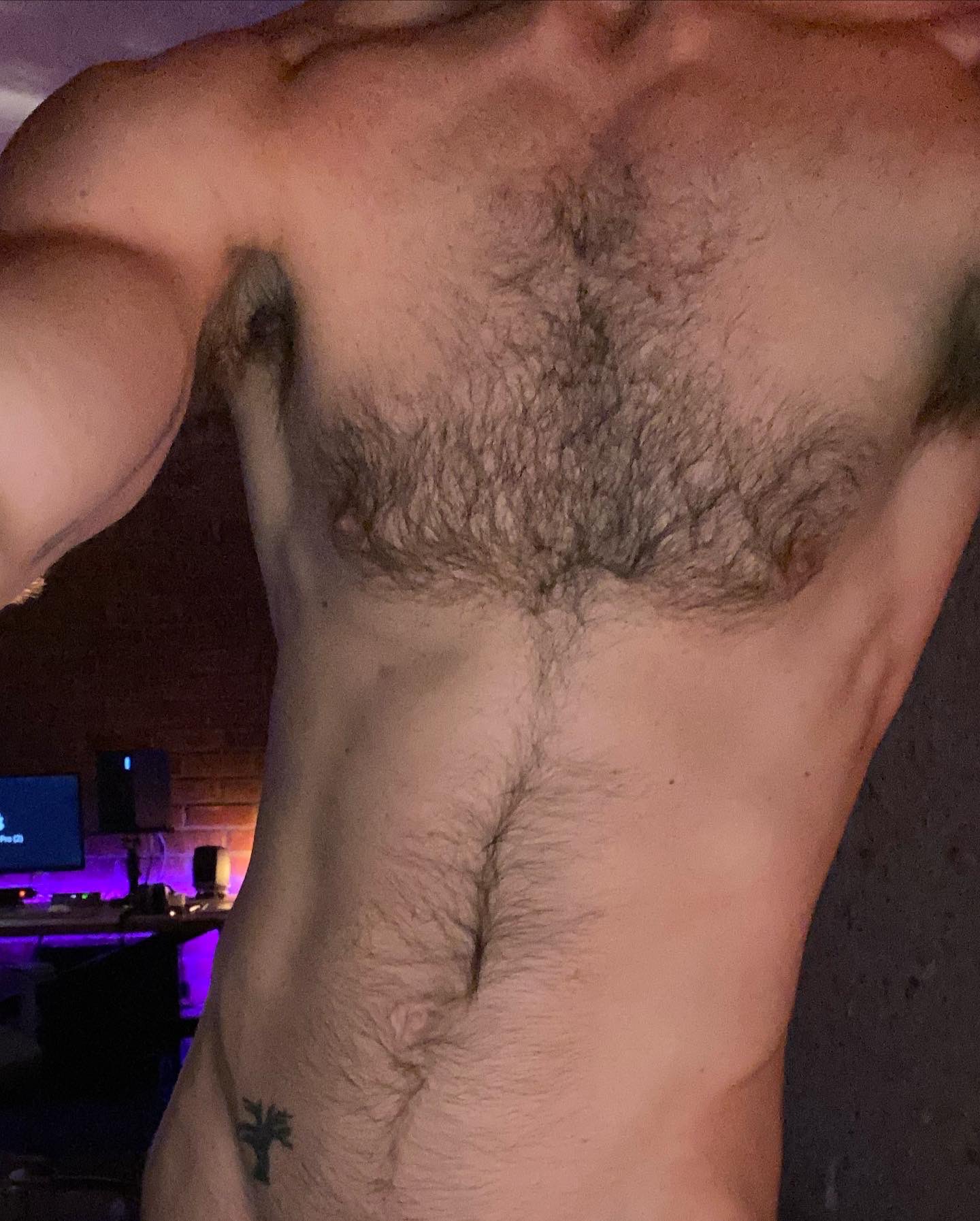 TW Pornstars - 3 pic. Chris Salvatore. Twitter. Late night studio sesh ✌🏻.  8:50 AM - 12 Aug 2021