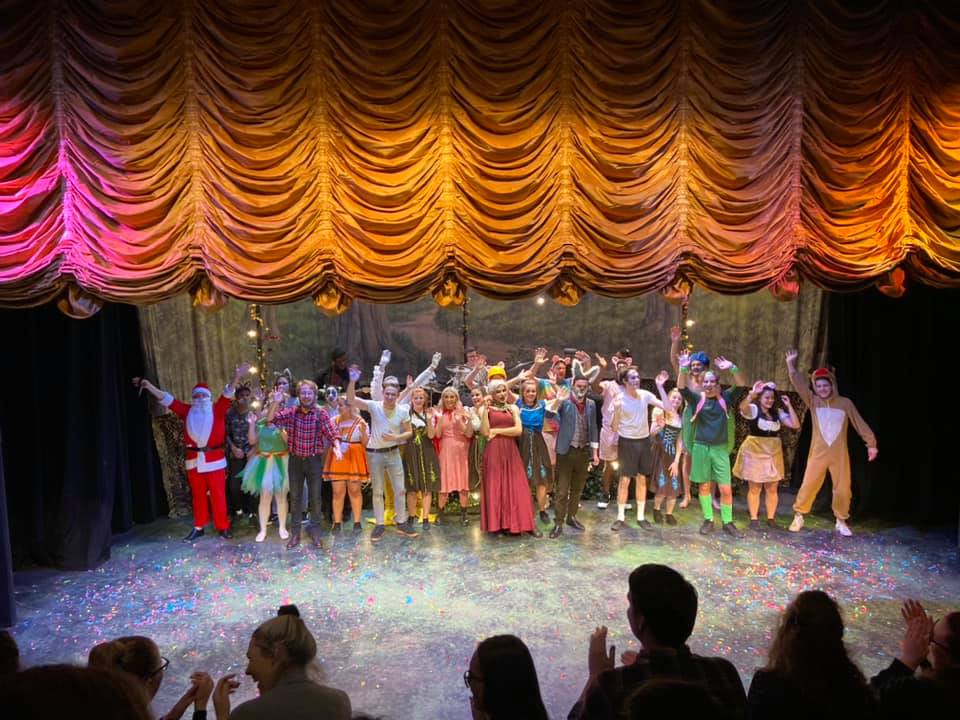 Choose from over 110 societies here at Essex! 
Whether it's hanging out with your coursemates 📚, celebrating with people who share your culture 🙏, or geeking out with fellow fans 👾, explore SU societies as part of your FREE SU membership: essex.su/welcome