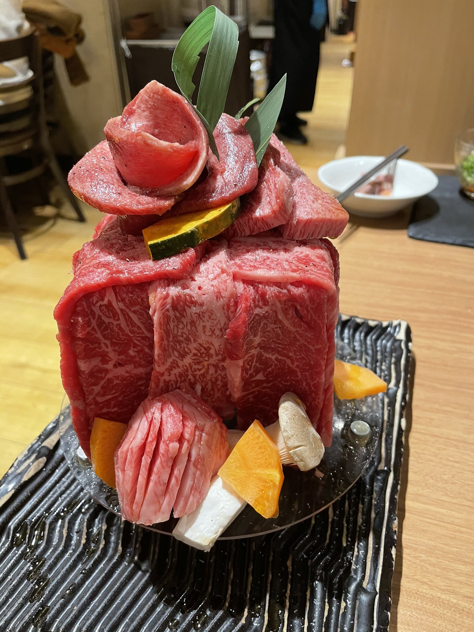 グルメ記録 関西 白雲台グランフロント大阪店 肉ケーキ5000円コース 不定休 昼夜営業 大阪梅田にあります コースもリーズナブルな上に この肉ケーキのインパクト サプライズやプレゼントにも是非 白雲台 肉ケーキ 大阪グルメ 大阪 グルメ記録 関西 白雲台グランフロント大阪店 肉ケーキ5000円コース 不定休 昼夜営業 大阪梅田にあります コースもリーズナブルな上に この肉ケーキのインパクト サプライズやプレゼントにも是非 白雲台 肉ケーキ 大阪グルメ 大阪