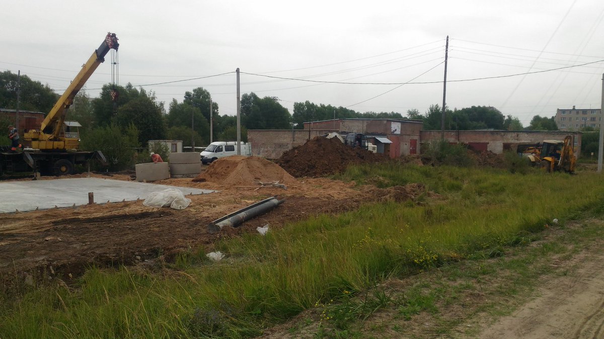 В районе обьездной дороги со стороны 60 Лет Октября ведется строительство блочно модульной газовой котельной