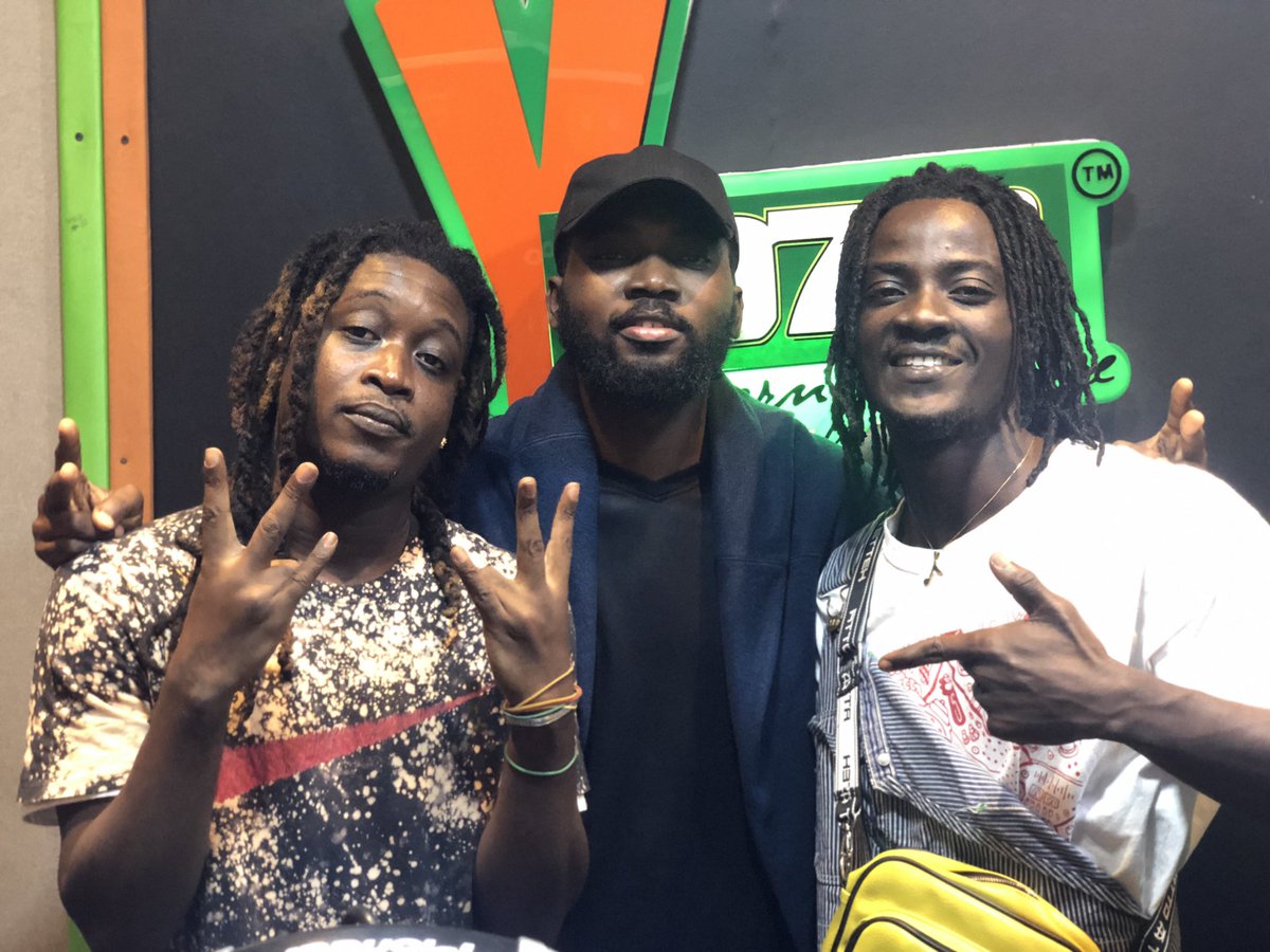 Kojo_adom_music's tweet photo. Last night inside @Y1079FM #lyricistlounge with @kulaGH @deejkiss_gh #THECOCKTAILTAPE @BevdaeBwoy X @wadido_ #pr3333 https://t.co/UXrd5MMP8k
