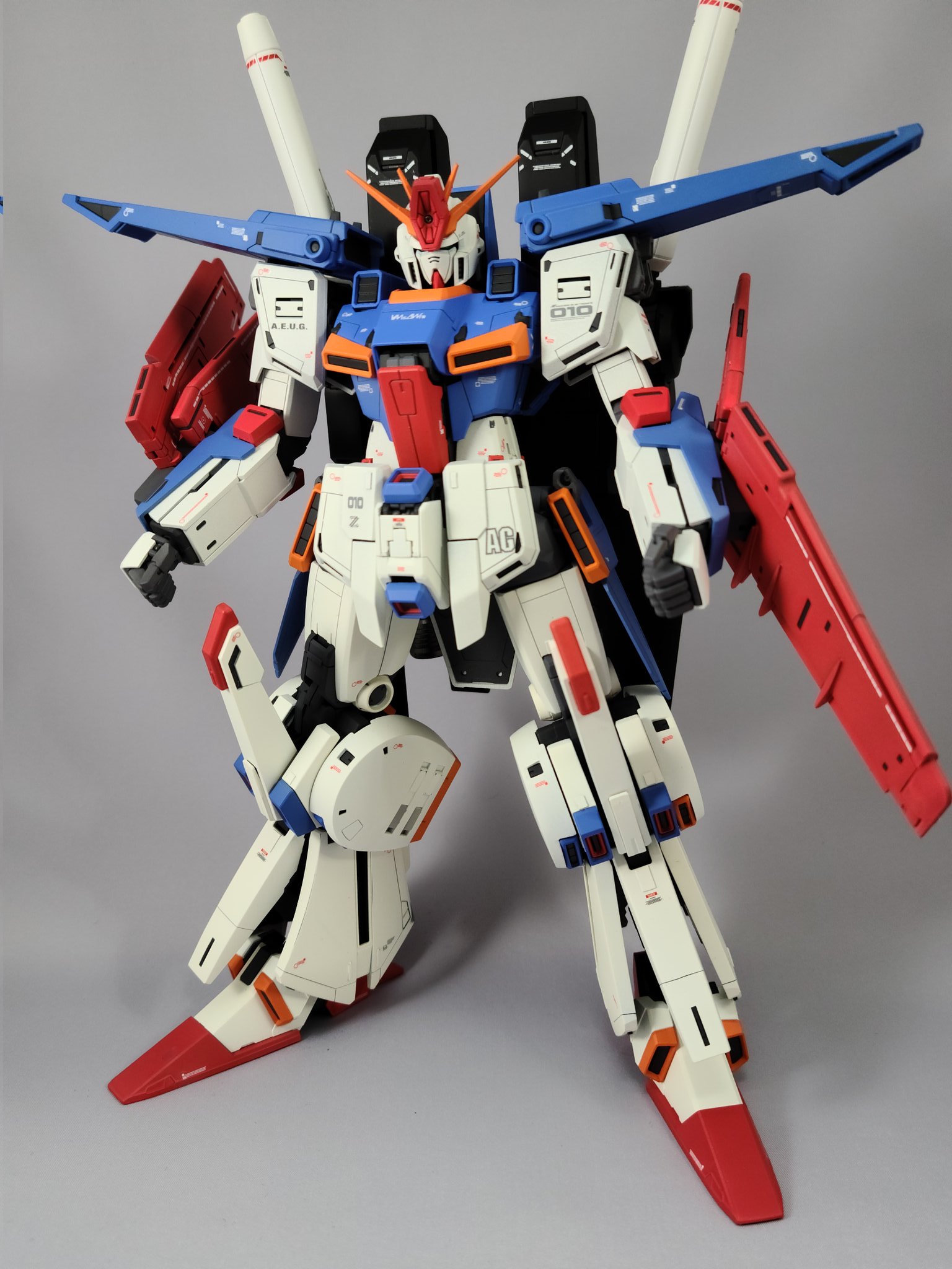 たっき Mg 強化型zzガンダム Fa Ver Ka完成しました Fazz Ver Kaと贅沢ミキシングです ほんのりディティール追加等の工作を施してます 1番好きなmsなので気合いと愛情込めてがんばりました ガンプラ ガンプラの画像貼るとrtされると聞いて T Co