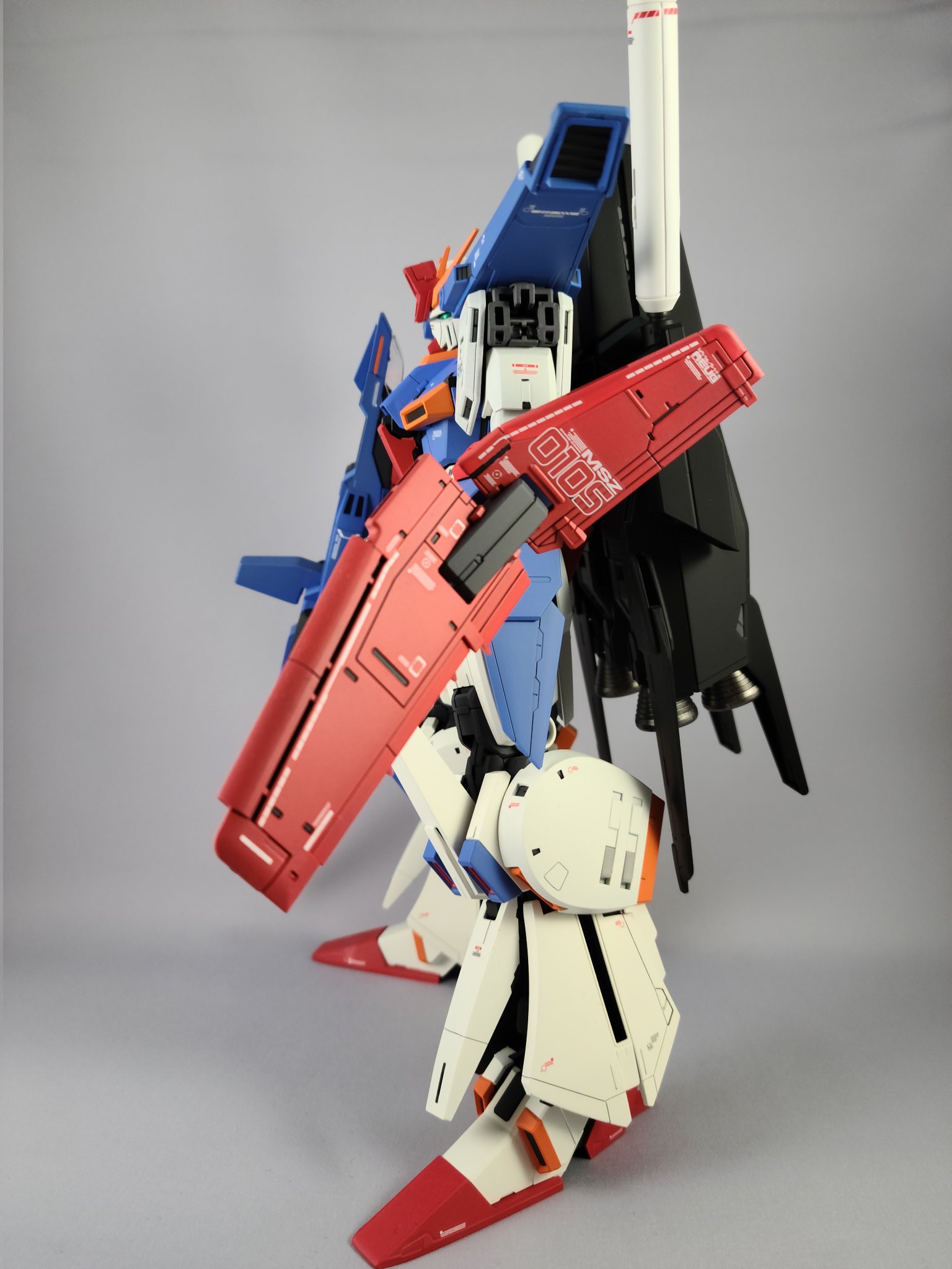 たっき Mg 強化型zzガンダム Fa Ver Ka完成しました Fazz Ver Kaと贅沢ミキシングです ほんのりディティール追加等の工作を施してます 1番好きなmsなので気合いと愛情込めてがんばりました ガンプラ ガンプラの画像貼るとrtされると聞いて T Co