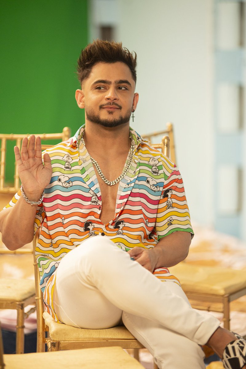 themillind's tweet photo. Thodi Masti Thodi Shararat BB House Mein Karte Hain Gaba Da Baba Aapka Swagat.
.
.
#MillindGaba #BigBossOTT #Voot #TeamMusicMG #BigBoss https://t.co/lSH2qfLVB9