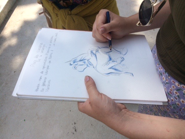 Vous recherchez un moyen original de (re)découvrir #Montpellier ? A mi-chemin entre visite guidée et cours de #dessin, Les Balades Croquées est un nouveau concept qui va vous plaire! 😍
quefaireamontpellier.fr/balades-croque…

#quefaireamtp #architecture #hérault #tourisme #occitanie #patrimoine