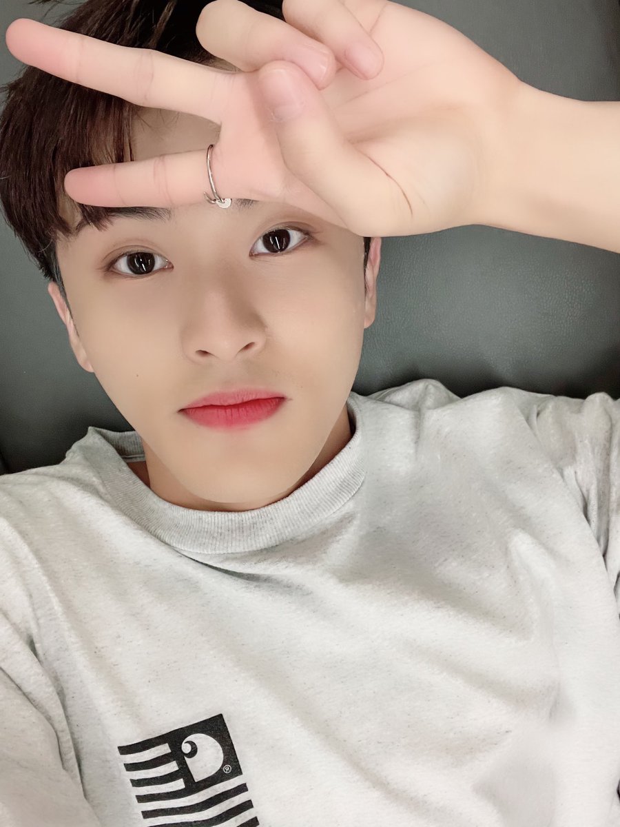 🐯 (@looksmark) on Twitter photo 