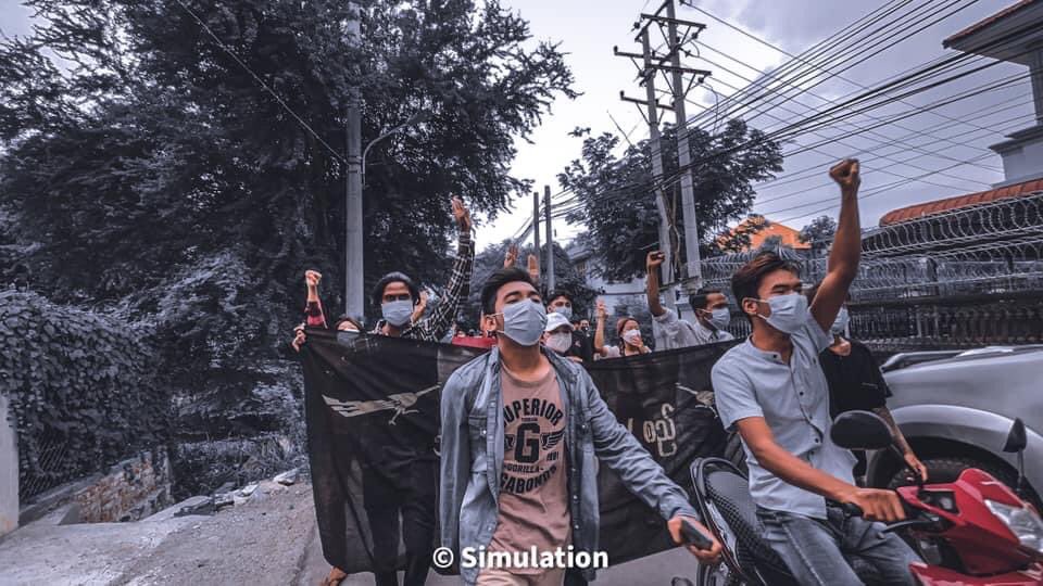 Myanmar Spring 2021 (@spring_2021) on Twitter photo 12.8.2021 In Mandalay, Protesters from Chan Mya Tharsi Township marched on the streets by chanting slogans to overthrow of Genocidal Dictatorship and show their support of the <a href="/NUGMyanmar/">National Unity Government Myanmar</a>
#ChinaSupportingJunta
#Aug12Coup
#WhatsHappeningInMyanmar 12.8.2021 In Mandalay, Protesters from Chan Mya Tharsi Township marched on the streets by chanting slogans to overthrow of Genocidal Dictatorship and show their support of the <a href="/NUGMyanmar/">National Unity Government Myanmar</a>
#ChinaSupportingJunta
#Aug12Coup
#WhatsHappeningInMyanmar