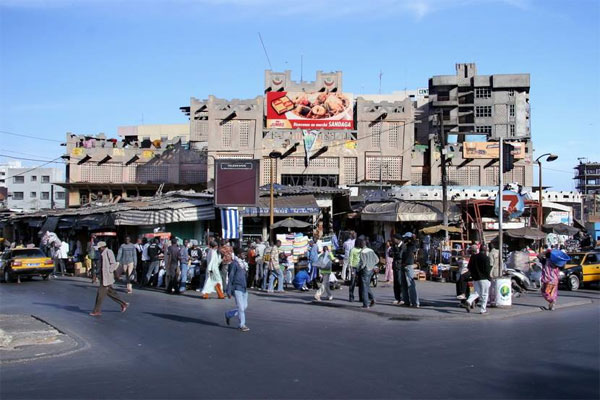 Reconstruction du marché #Sandaga : La ville de #Dakar n’a plus de territoire communal depuis l’Acte 3 de la décentralisation
#Senegal #kebetu #urbanisme 

cutt.ly/RQSCEd8