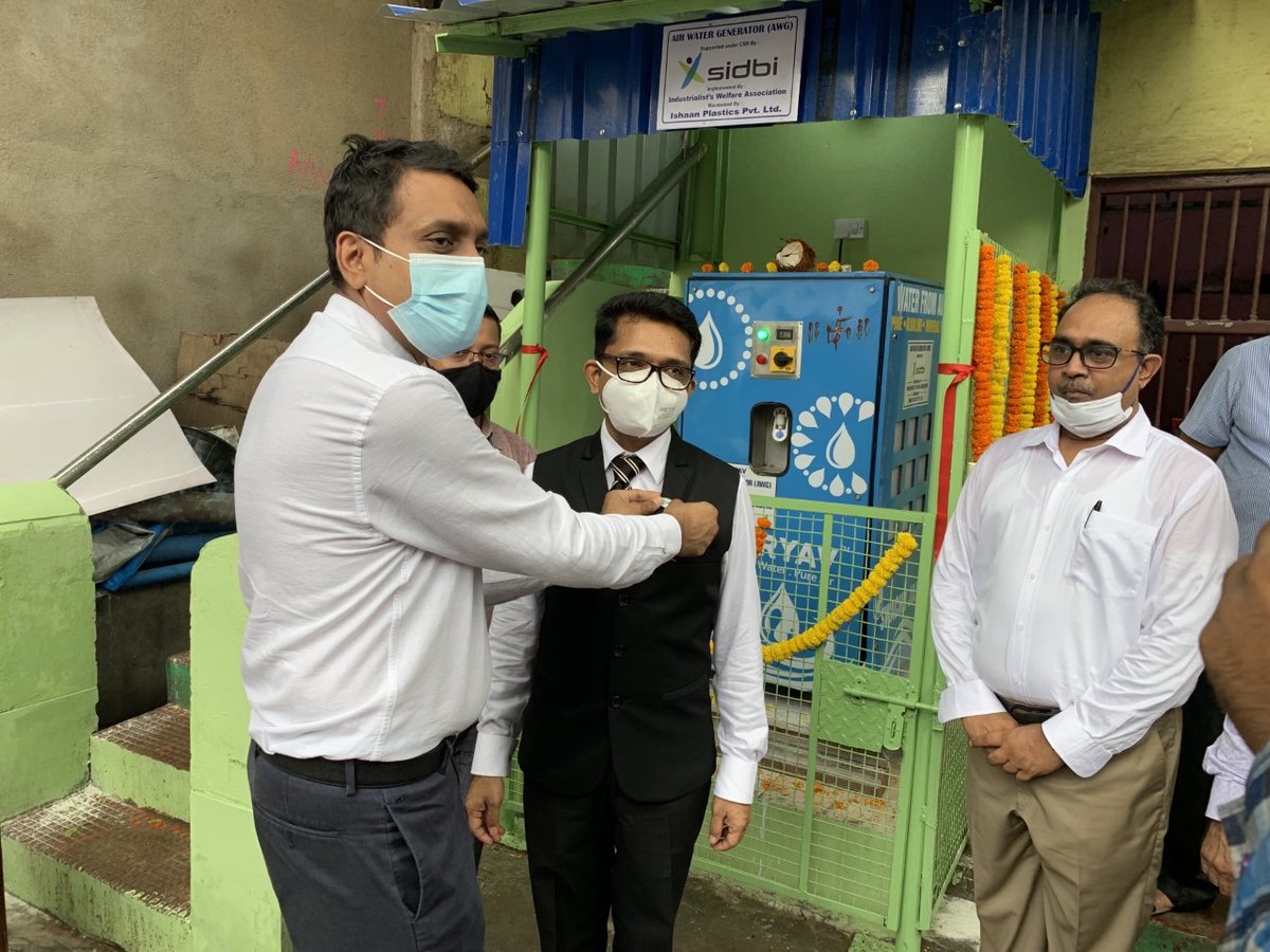 sidbiofficial's tweet photo. Shri Sudatta Mandal, DMD, #SIDBI today inaugurated a CSR project “Atmospheric Air to Water Generator plant” in an arsenic belt in Howrah, West Bengal inside an industrial estate. This facility will enable daily wage earners and industrial worker, access to arsenic free water. https://t.co/0mb33sgPYX