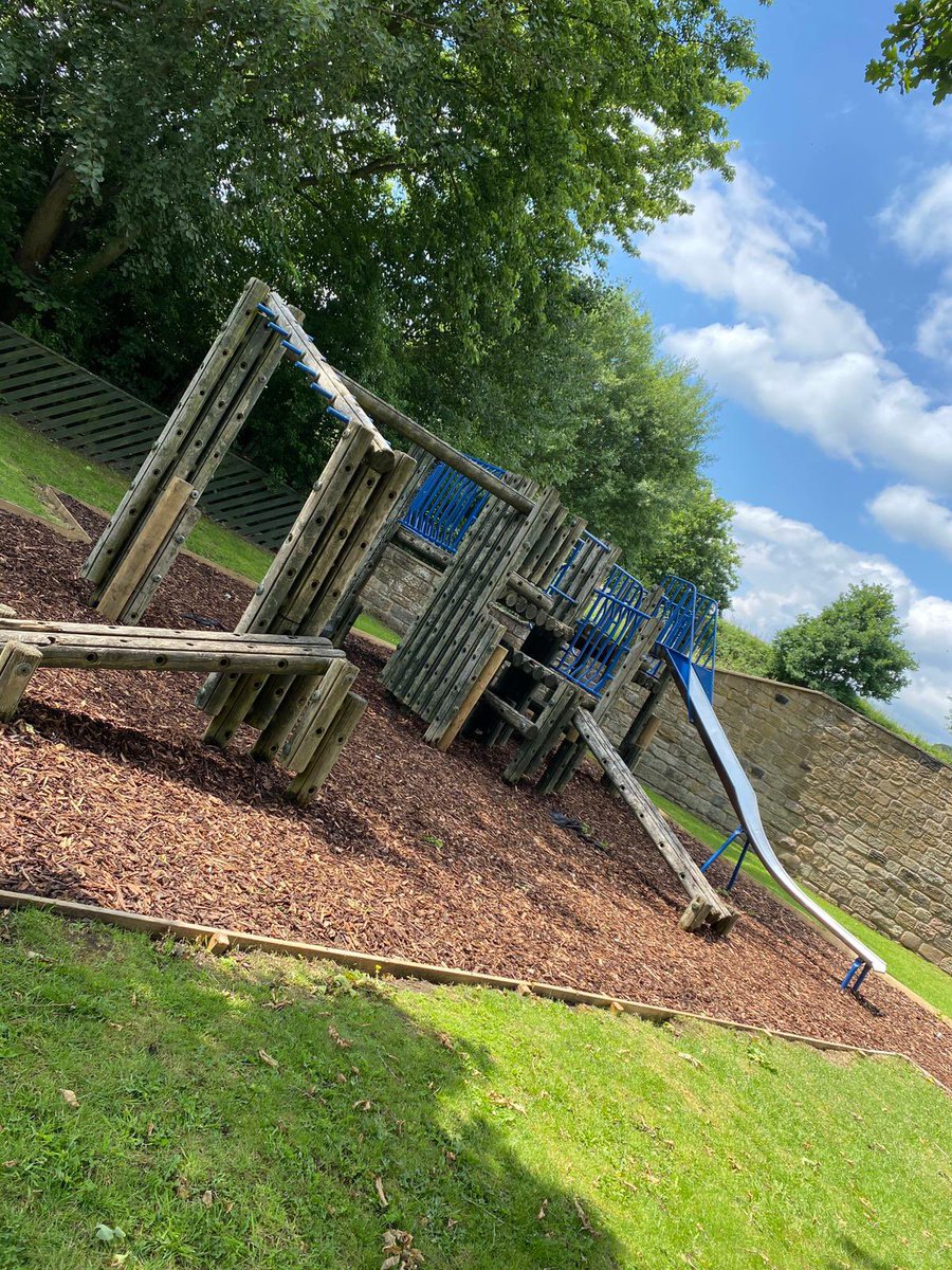 BARNSLEY IS BEAUTIFUL 🤩 ☀️ 

Sun is out today, why not come along for some good food and drink and bring the kids - we’ve got a great outdoor play area!

OPEN FROM MIDDAY!

• Popular new menu.

👇 

📱 01226 387619

👨‍💻 🔽
theoldpostofficebarnsley.co.uk 

#barnsleyisbrill