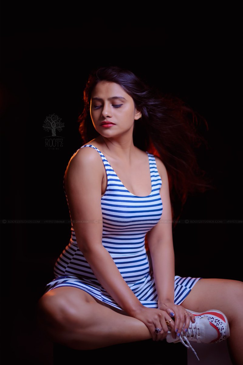 CinePeek's tweet photo. #KuchiIce Movie Actress #RathikaC new photoshoot images..!
@C3Rathika
@johnmediamanagr #CinePeek https://t.co/BqGgdRmGTp