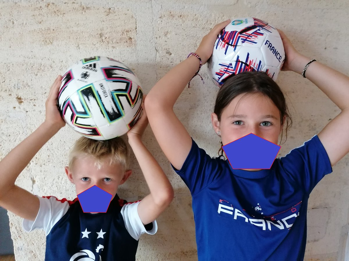 Un grand Bravo à nos gagnants en herbe du concours de dessin "Dessine ton Euro 2020" !!! 🥳🥳🥳
@secteur332 <a href="/cmarkea/">Crédit Mutuel Arkéa</a> <a href="/CMSudOuest/">CMSudOuest</a>