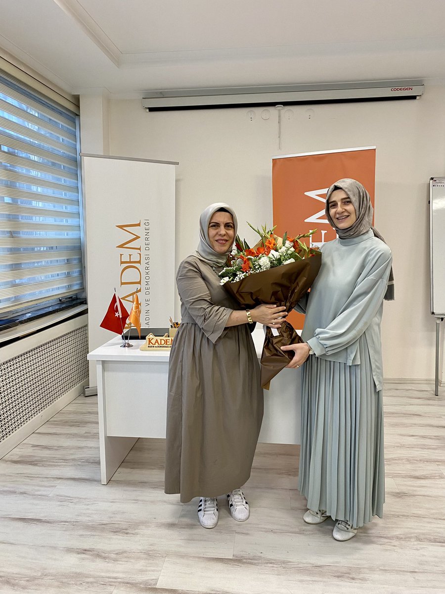 KademTrabzon's tweet photo. KADEM Trabzon Temsilciliği görevini devreden Sn. Sevdegül Aydın Mungan’a tüm çalışmaları için teşekkür ediyor, KADEM Trabzon Temsilciliği görevine atanan Elif Yükünç ve Yürütme Kuruluna yeni görevlerinde başarılar diliyoruz.
@drsevdem 
@ElifYukunc 
@kademorgtr https://t.co/MAxwpcssCx