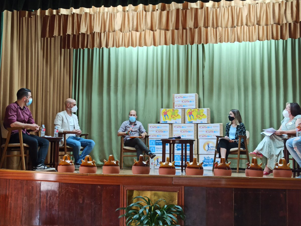 "Dinamizando nuestro entorno"
Habla Nieves Trigueros (Representante de España Vaciada) - coordinadora de la España Vaciada
"Marco de la España Vaciada y Objetivos)
Con:
<a href="/diputacionPalen/">Diputación de Palencia</a> 
<a href="/SalesianosSSM/">Salesianos SSM</a> 
<a href="/federboscocyl/">Federación CCJJ Don Bosco CyL</a> 
<a href="/CJCyL/">Consejo de la Juventud de Castilla y León</a>