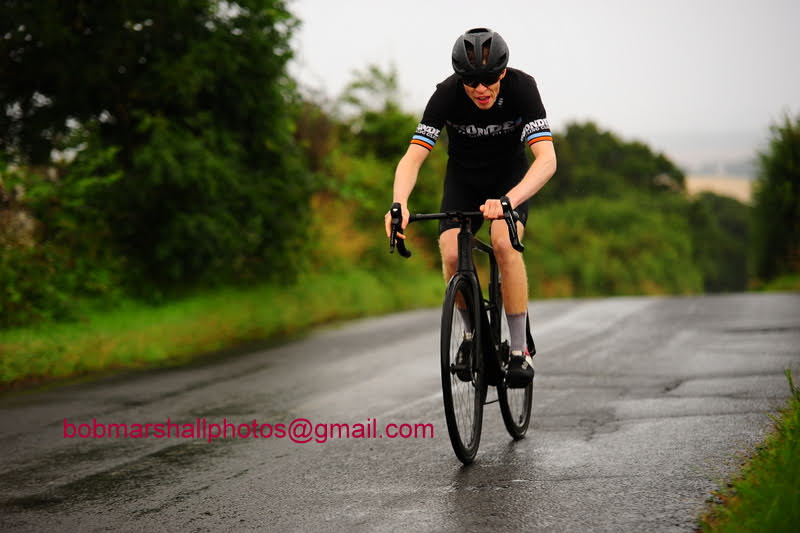 Ronde CC Goes Racing! The ERC Midweek TT Series series had the first hill climb of the season, with big numbers turning up despite... Weather. A strong showing from all our mountain goats with Grant in 3rd, Louis 7th, Jonny 11th (1/2)