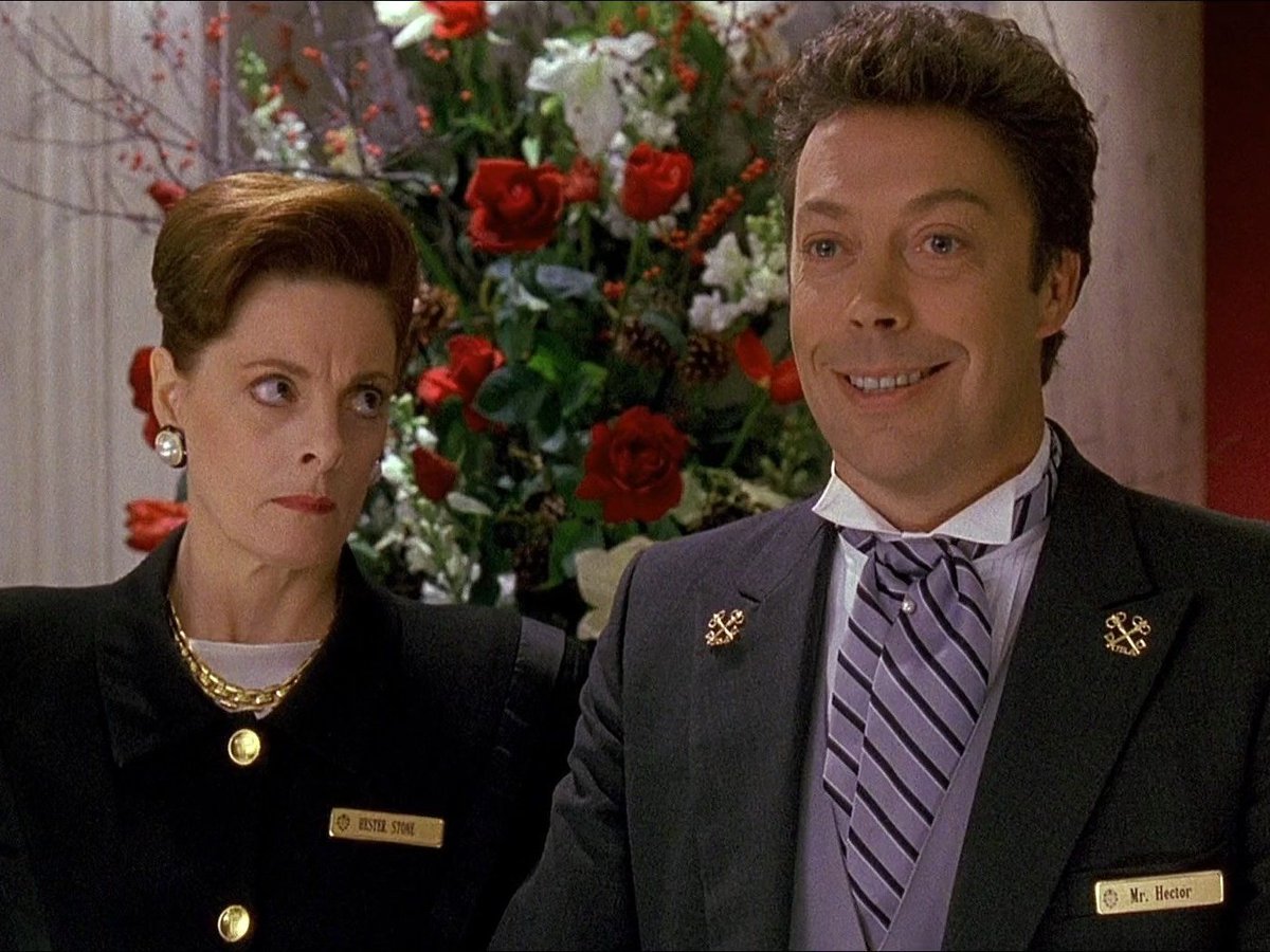 один дома 2: затерянный в нью-йорке фильм 1992 дональд трамп. один дома затерянный в нью-йорке фильм 1992. Home alone 2 lost in new york 1992. кевин маккалистер в нью йорке. один дома 2 украинский перевод.