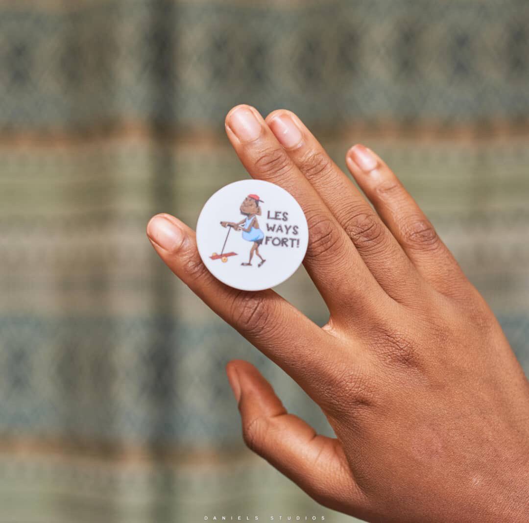 betamerch237's tweet image. Les Ways Fort Phone sockets unveiled😍 click on the back of your phone and feel tye difference We’re just a DM away! 

Cost: 2,000frs
Available in 7 designs

Shop at betamerch237.com
WhatsApp us: 659322793 

#BetaMerch #betatinz