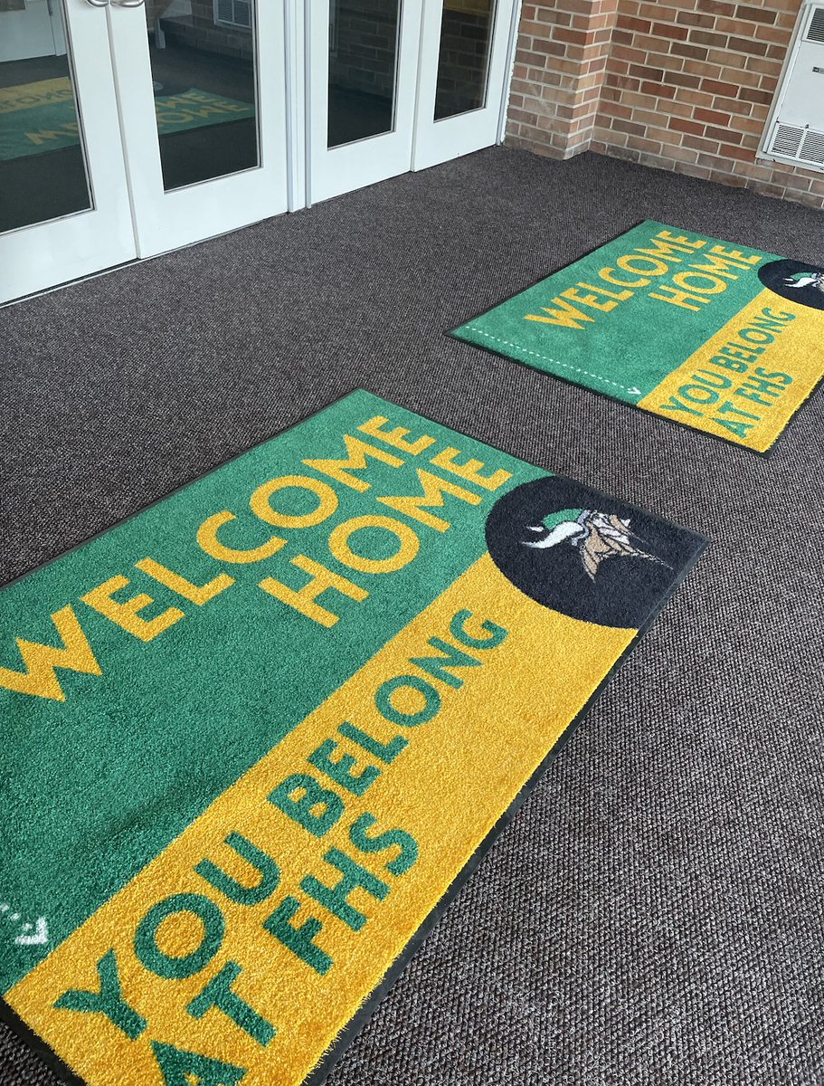 GradingGirl's tweet photo. Year 23, here we go!! I cannot wait to meet and welcome each of my students this year!! #fhsspirit 💚💛 https://t.co/IZHrS3bQCE