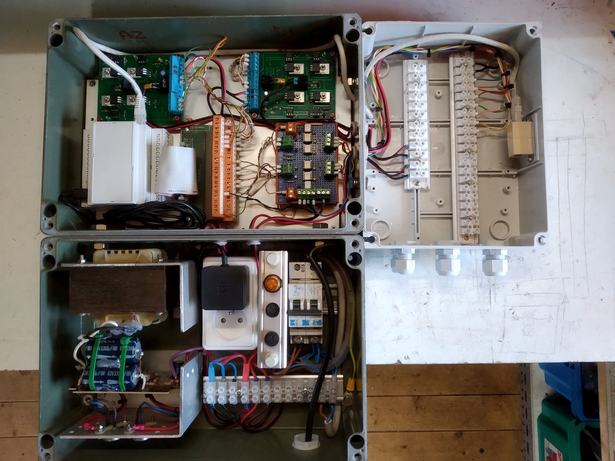 on4aol's tweet photo. PSU,controller and terminal box all build together .
Next step is installing near the dish and off we go 😀
#Q0100 #ADSN
https://t.co/cwjjJWyyj1 https://t.co/ANibcajjxr