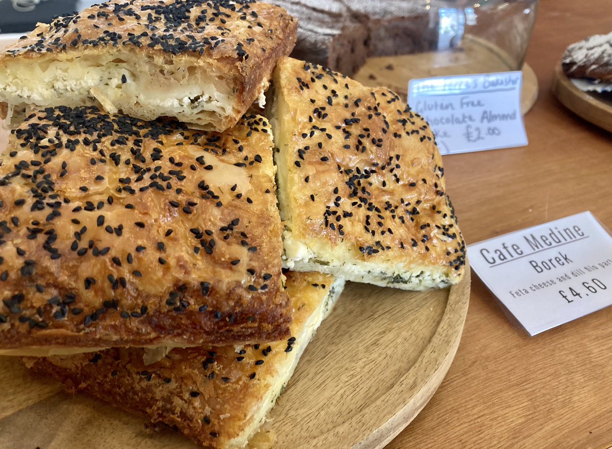 FindhornBayArts's tweet image. SUMMER MINI MARKET SHOP

Medine has brought a taste of the Mediterranean to Forres High Street today - gluten free aubergine and red lentil wraps, savoury borek pastries and sweet baklava. Perfect lunchtime treats. YUM!

#ShopLocal #ScotlandLovesLocal #ForresLovesLocal