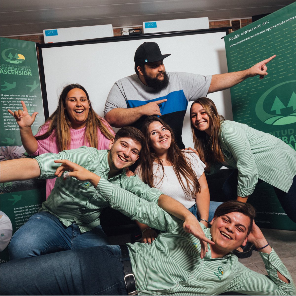 Ellos nos hacen crecer. Son nuestro presente y futuro.

👉🏻 Celebramos junto a nuestros jóvenes el Día Internacional de la Juventud. 🎉🎉 Gracias @jacascension!

#DíaInternacionaldelaJuventud #JACAscension #gracias #CooperativaASCENSION