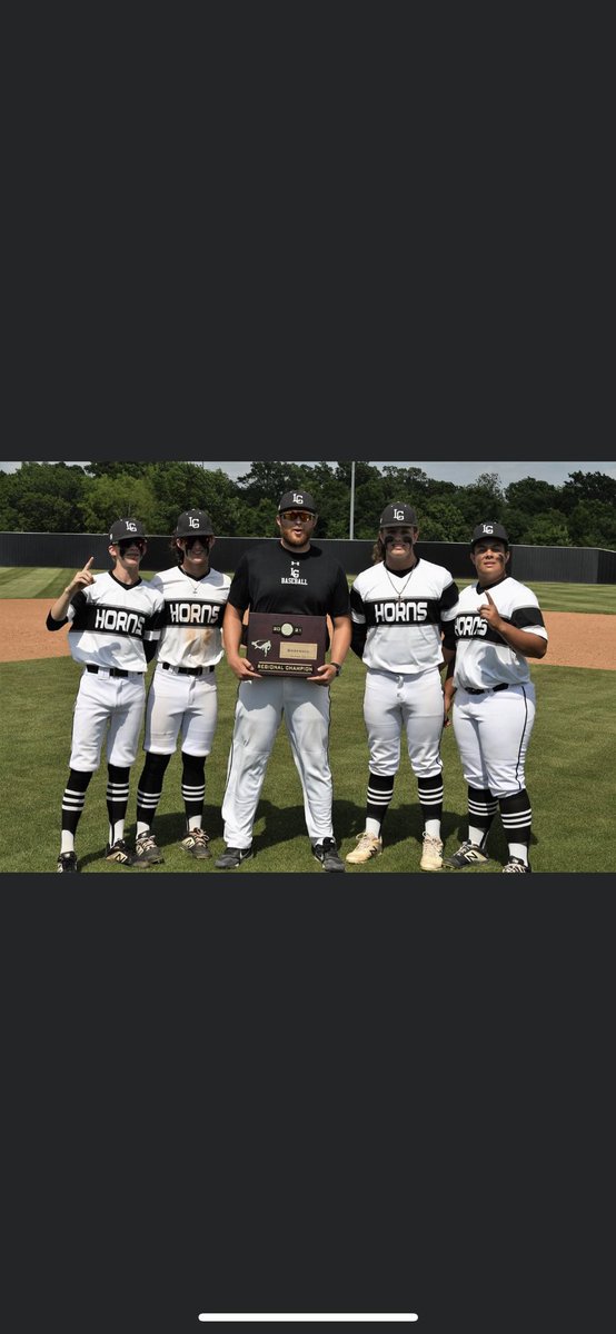 As many who know and many who don't know, two of my very dearest best friends went to be with the good Lord above. never take a day you're on this earth for granted, you never know when that last day might be. Fly High Jaetyn and Cole. I love yall.