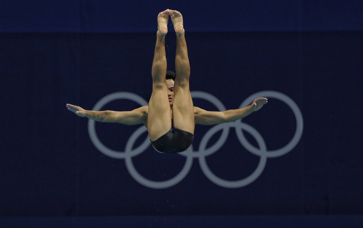 La perfección para entrar al agua  - <a href="/sebasmorales94/">Sebastian morales</a>  🏊‍♂️

#ColombiaEnTokio 💛💛💙❤️