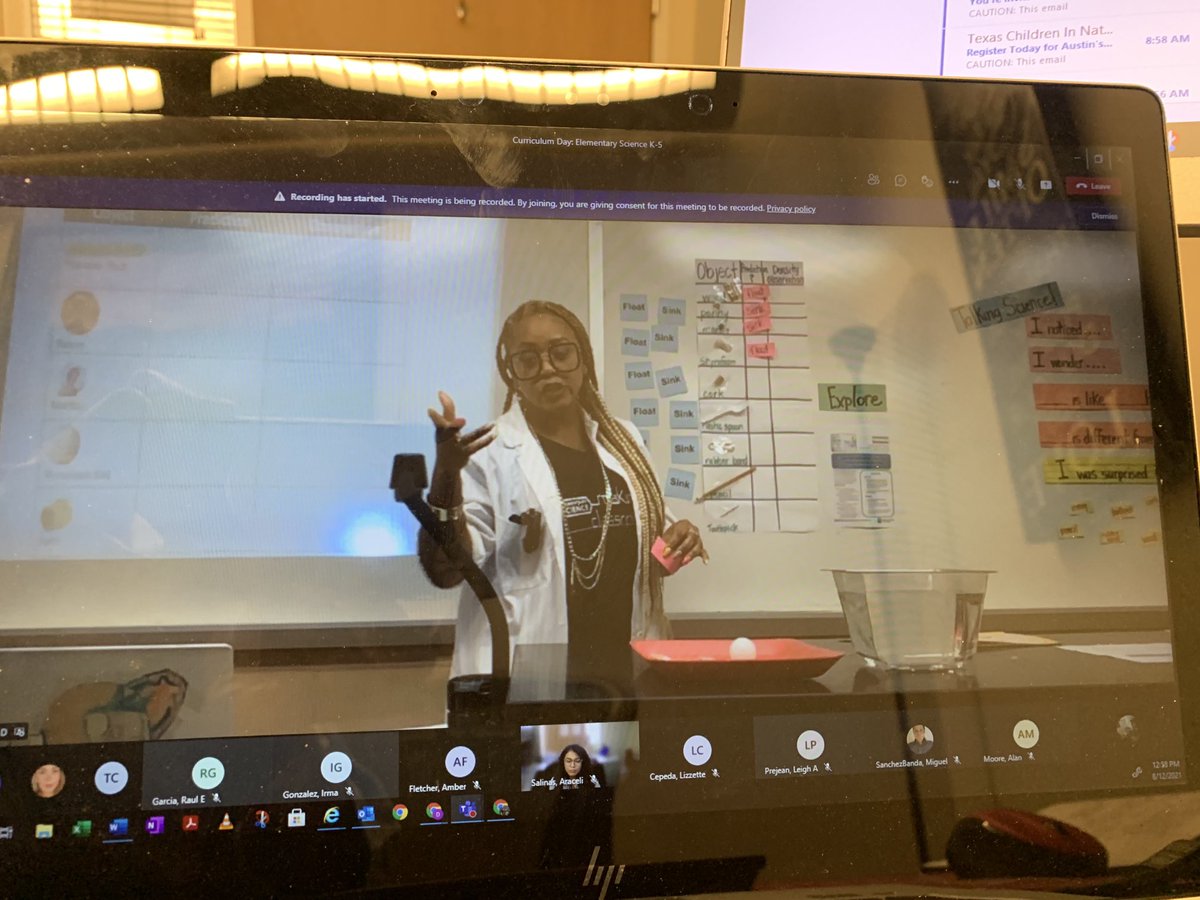 If you don’t have a team member like TDS Ellis, it’s time to level up your key players! She is on  🔥 delivering a virtual model science lesson for ⁦@TeamHISD⁩ ‘s newest teachers for NTA. 
I couldn’t be more proud to lead alongside the ⁦@HISD_ElemSci⁩ team ☺️